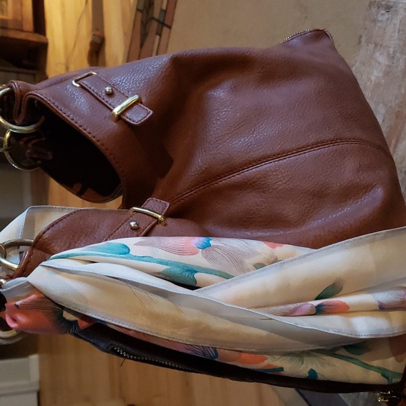 ECHO FLORAL PRINTED SILK SCARF 64"x7" VINTAGE - Picture 2 of 7